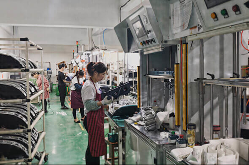 Giải pháp công ty mới nhất về Giải pháp đèn pha xe tải tùy chỉnh OEM
